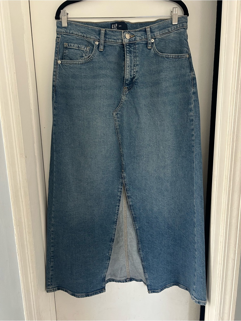 GAP Denim Maxi Skirt Front Slit Size 12/31